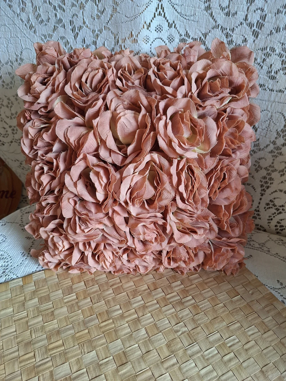 Floral Rose Cluster Accent Pillows - Cream & Mauve
